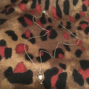 $33/2+ Sterling Box Chain Caged Pearl Interchange